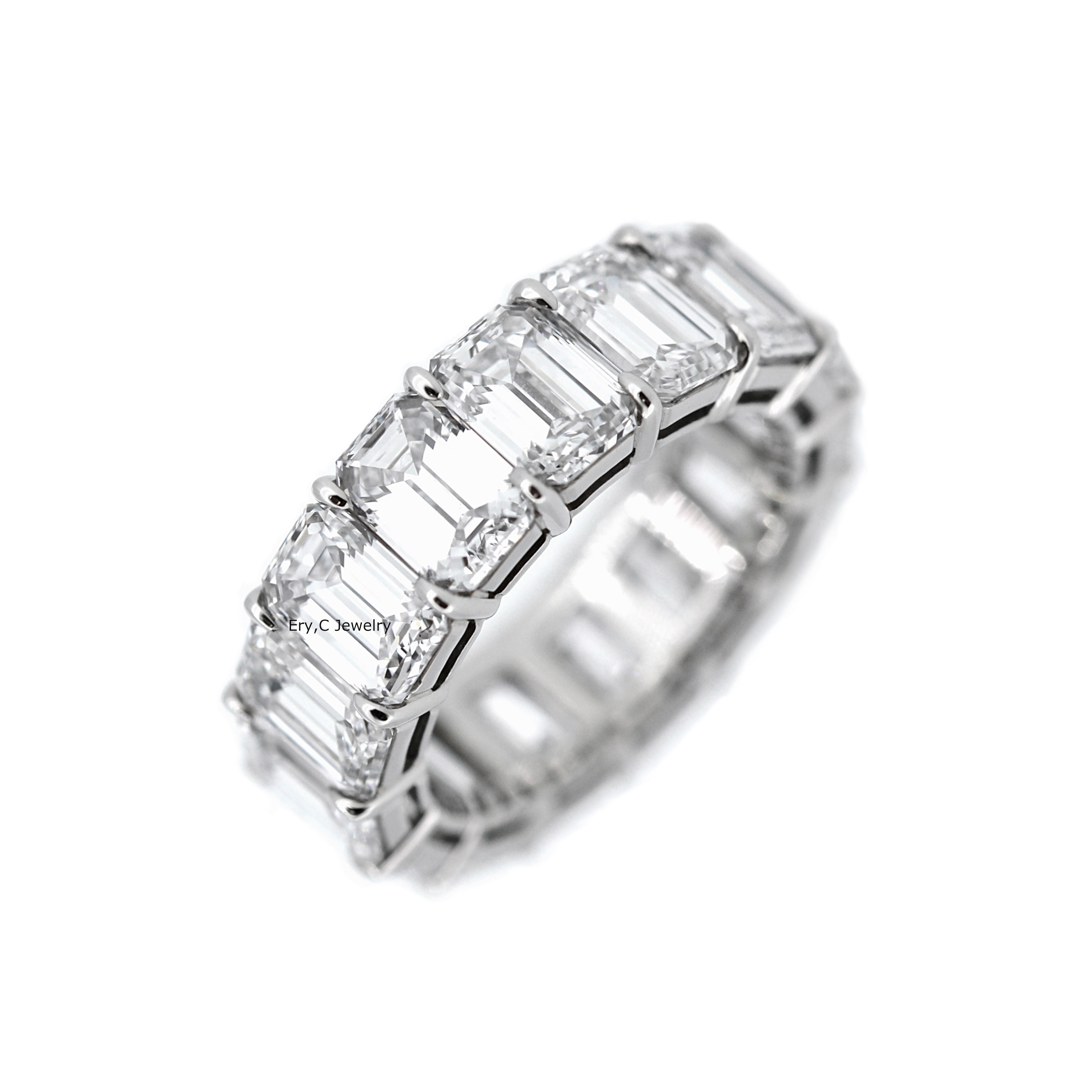 イリーシージュエリー Ery,C Jewelry erycjewelry eryc イリーシー ダイヤモンド  記念日ジュエリー ブランド ハイブランド  誕生日プレゼント 結婚指輪 婚約指輪 マリッジリング エンゲージリング フルエタニティ エタニティリング エタニティバンド エメラルドカット エメラルドシェイプ プラチナ 金 18K 10ct 10カラット 0.7ct 0.7カラット ご褒美ジュエリー ハイジュエリー クリスマスプレゼント GIA 天然ダイヤモンド 指輪 リング 一点もの high jewelry rings gold jewelry diamond 宝石 財産 アート 投資 art 3EX F+ VVS IF color clarity platinum emerald shape cut eternity band ring
