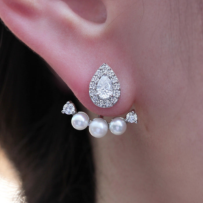 イリーシージュエリー Ery,C Jewelry erycjewelry eryc イリーシー ダイヤモンド  記念日ジュエリー ラウンド ブリリアントカット 誕生日プレゼント ラウンドシェイプ ペアシェイプ ダイヤモンド プラチナ 金 18K 1ct 1カラット ご褒美ジュエリー ハイジュエリー クリスマスプレゼント 天然 あこや 真珠 ハロスタイル スタッド 2ウェイ ツーウェイ ピアスジャケット 取り外せる 着せ替え 出来る ピアス high jewelry gold jewelry diamond 宝石 財産 アート 投資 art round brilliant cut platinum pear shape AKOYA pearl halo style 2WAY earring jacket earrings